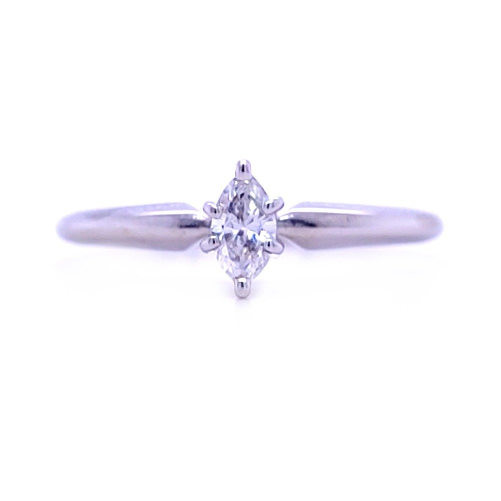 Mesmerizing solitaire marquise diamond ring in 14 kt