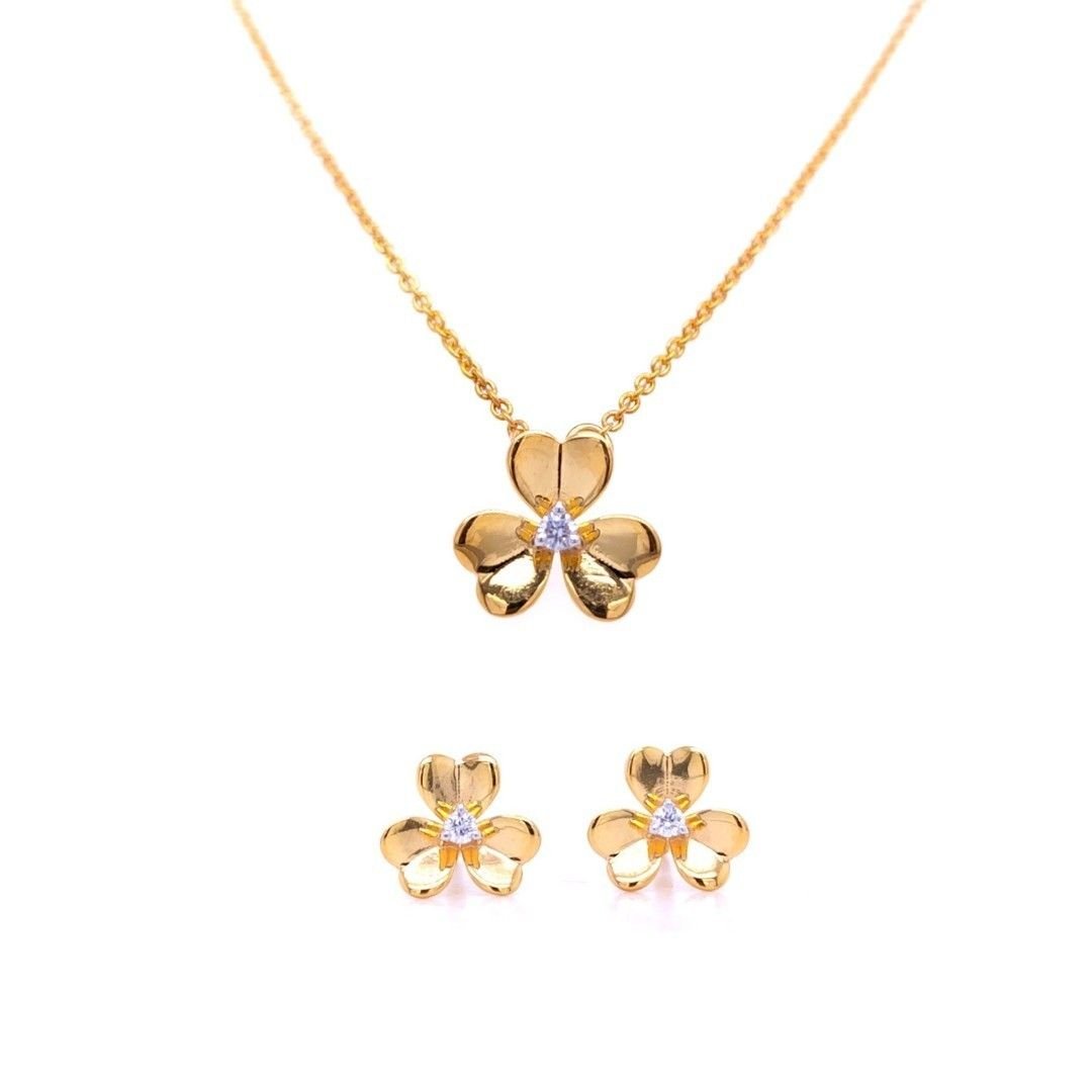 Floral diamond necklace & earrings